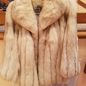 Small/meduim Alan furs fox coat